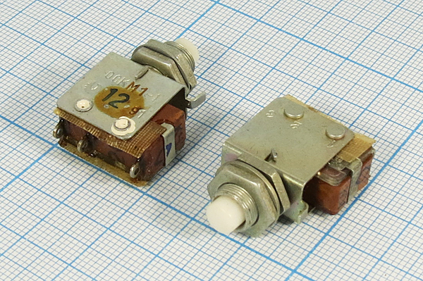 ПКн\250\ 3\(SPDT)\d 8\мет\бел\\3C\КМ1-1\ --- Переключатели кнопочные