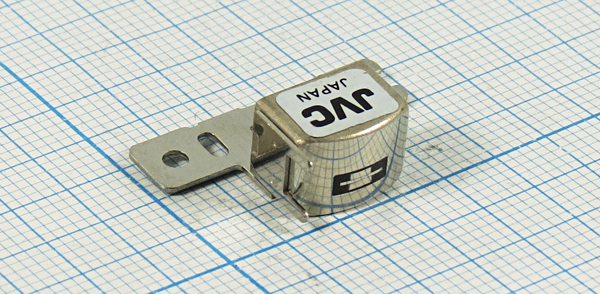 ГЗМ 11x 8x 8m24\стер\4P\JVC JAPAN\ --- Головки для магнитофонов