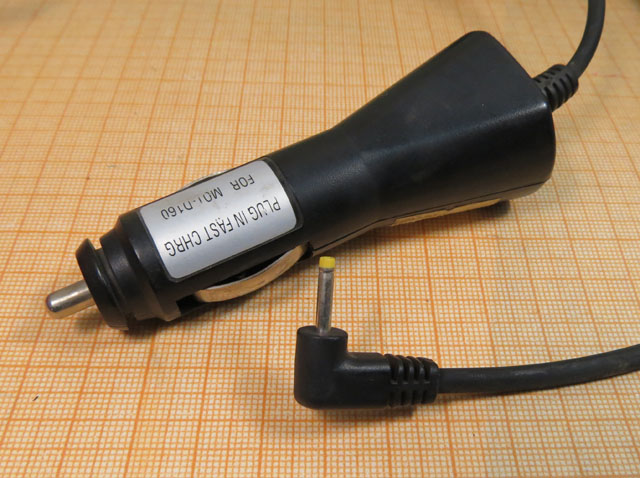 БП\  5В \ \ 12В\авто\ 2P\MOTOROLA-D160\ --- Блоки питания (адаптеры)