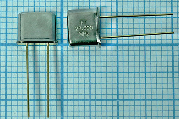 23600 \UM5\S\ 20\ 20/-20~70C\U5\1Г (FT) --- Кварцевые резонаторы (пьезокерамические, диэлектрические, ПАВ (SAW), резонаторы из других пьезоматериалов)