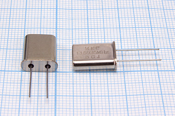 13592,5 \HC49U\16\ 30\\HC49U[MEC]\1Г (MEC 8GJ --- Кварцевые резонаторы (пьезокерамические, диэлектрические, ПАВ (SAW), резонаторы из других пьезоматериалов)