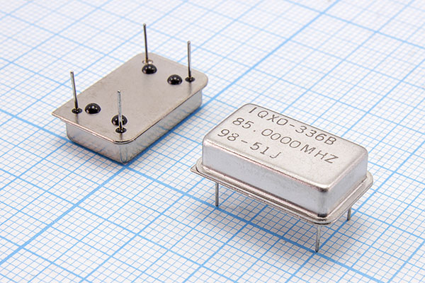 гк 85000 \\FULL\T/CM\5В\IQXO-336B\C-MAC --- Кварцевые генераторы