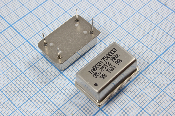 гк 35251,2 \\FULL\T/CM\3,3В\\(1AB031750003) --- Кварцевые генераторы