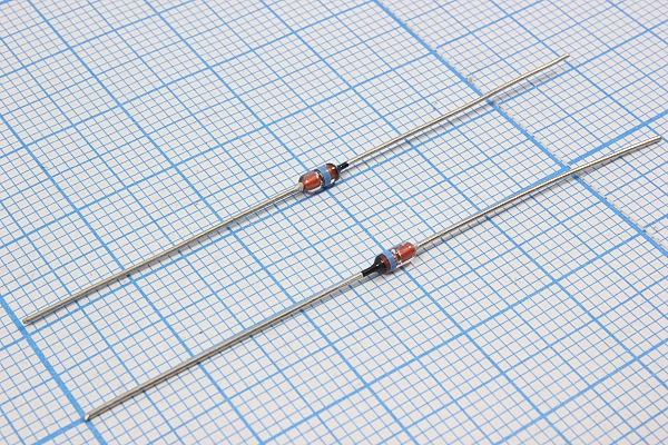 Дстаб    9,0\0,3Вт\КД-2\Д818В\ --- Стабилитроны