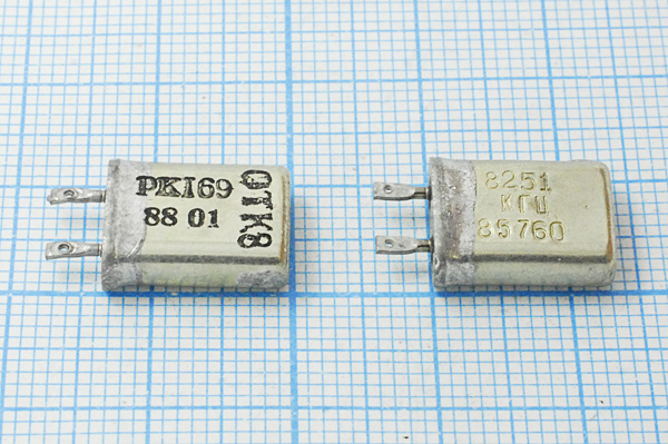 8251 \МВ\\ 30\ 40/-40~70C\РК169МВ-8ВТ\1Г --- Кварцевые резонаторы (пьезокерамические, диэлектрические, ПАВ (SAW), резонаторы из других пьезоматериалов)
