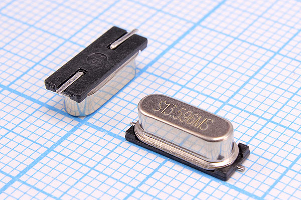 13596 \SMD49S4\10\ 20\ 20/-20~70C\S13,596MS\1Г CY --- Кварцевые резонаторы (пьезокерамические, диэлектрические, ПАВ (SAW), резонаторы из других пьезоматериалов)