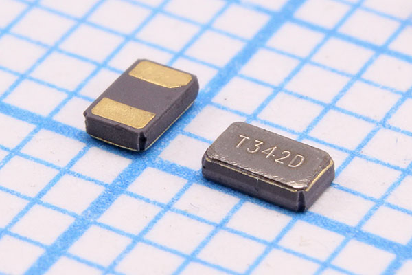 32,768 \SMD02012C2\ 6\ 10\200/-40~85C\XTH\1Г CREC --- Кварцевые резонаторы (пьезокерамические, диэлектрические, ПАВ (SAW), резонаторы из других пьезоматериалов)