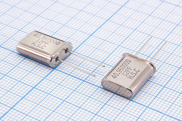40960 \HC49U\12\ 20\\\3Г +SL (HSC 40.960 12pf) --- Кварцевые резонаторы (пьезокерамические, диэлектрические, ПАВ (SAW), резонаторы из других пьезоматериалов)