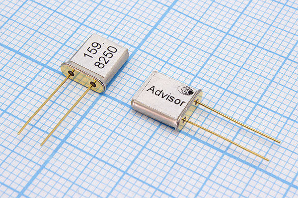 159825 \UM1\\\\\ ADV --- Кварцевые резонаторы (пьезокерамические, диэлектрические, ПАВ (SAW), резонаторы из других пьезоматериалов)