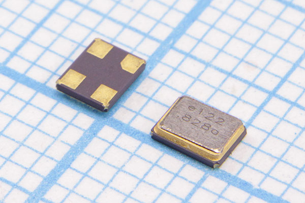 12288 \SMD03225C4\20\ 10\ 20/-40~85C\XMD\1Г CREC --- Кварцевые резонаторы (пьезокерамические, диэлектрические, ПАВ (SAW), резонаторы из других пьезоматериалов)