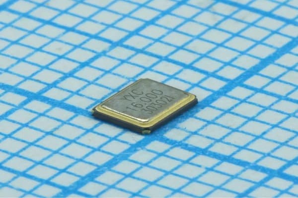 16000 \SMD03225C4\12\ 10\ 30/-40~85C\YSX321SL\1Г --- Кварцевые резонаторы (пьезокерамические, диэлектрические, ПАВ (SAW), резонаторы из других пьезоматериалов)