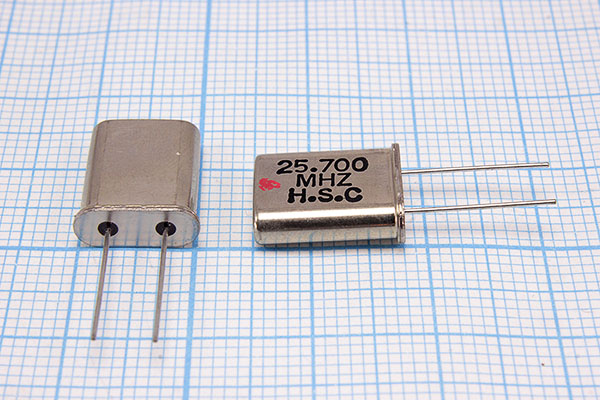 25700 \HC49U\S\ 30\\\3Г (HSC) кр тчк --- Кварцевые резонаторы (пьезокерамические, диэлектрические, ПАВ (SAW), резонаторы из других пьезоматериалов)