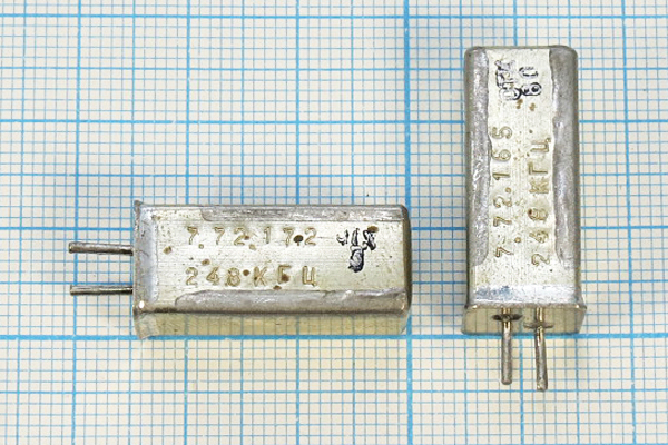 248 \УГ\\\\РК50УГ\1Г 11x11x25 --- Кварцевые резонаторы (пьезокерамические, диэлектрические, ПАВ (SAW), резонаторы из других пьезоматериалов)