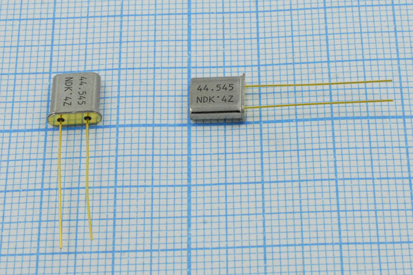 44545 \UM1\S\ 10\\NR-2B\3Г (44.545 NDK) --- Кварцевые резонаторы (пьезокерамические, диэлектрические, ПАВ (SAW), резонаторы из других пьезоматериалов)