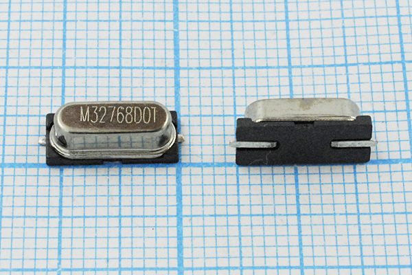 32768 \SMD49S4\\\\SMD49S\3Г (M32768DOT) --- Кварцевые резонаторы (пьезокерамические, диэлектрические, ПАВ (SAW), резонаторы из других пьезоматериалов)
