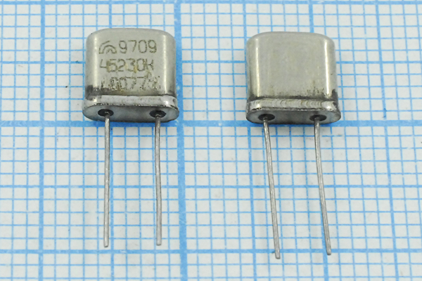 45230 \UM5\S\\\МН\1Г (45230К) --- Кварцевые резонаторы (пьезокерамические, диэлектрические, ПАВ (SAW), резонаторы из других пьезоматериалов)