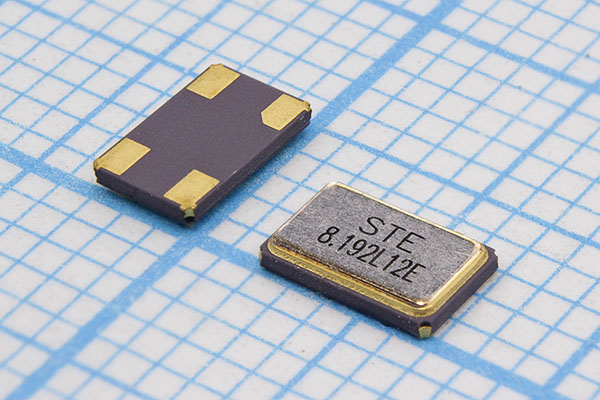 8192 \SMD05032C4\12\ 10\ 30/-40~85C\S5032\1Г --- Кварцевые резонаторы (пьезокерамические, диэлектрические, ПАВ (SAW), резонаторы из других пьезоматериалов)