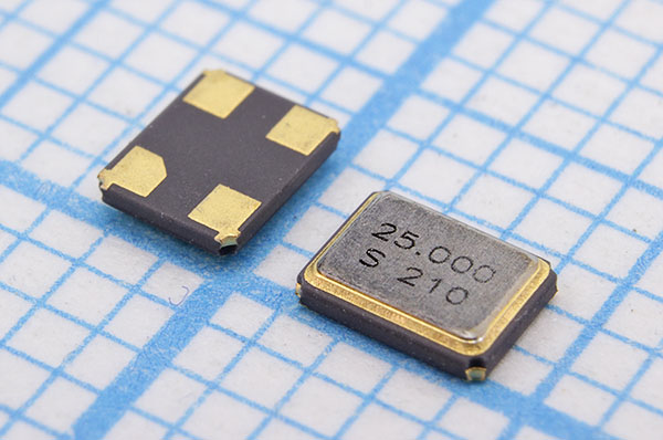 25000 \SMD03225C4\12\ 30\ 30/-20~85C\XMD\1Г CREC --- Кварцевые резонаторы (пьезокерамические, диэлектрические, ПАВ (SAW), резонаторы из других пьезоматериалов)