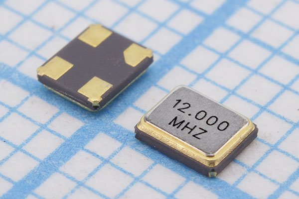12000 \SMD02520C4\20\ 10\ 20/-20~70C\XME\1Г CREC --- Кварцевые резонаторы (пьезокерамические, диэлектрические, ПАВ (SAW), резонаторы из других пьезоматериалов)