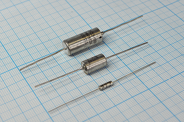 кэ     0,68\ 40\AXI 3x 8\10\+85C\Ta\2L\К53-18В\ --- Конденсаторы ниобиевые и танталовые