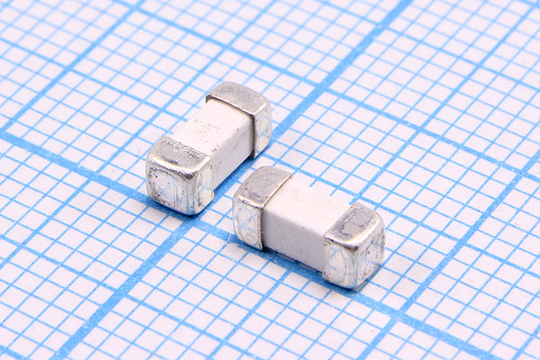 пред SMD06025C2\  0,125А\125В\быстр\кер\2C\Q1Z1003 --- Плавкие вставки